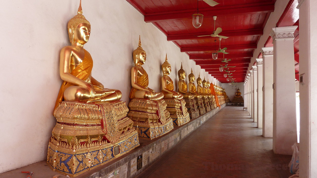  013.  Bangkok_2011-Wat Mahathat