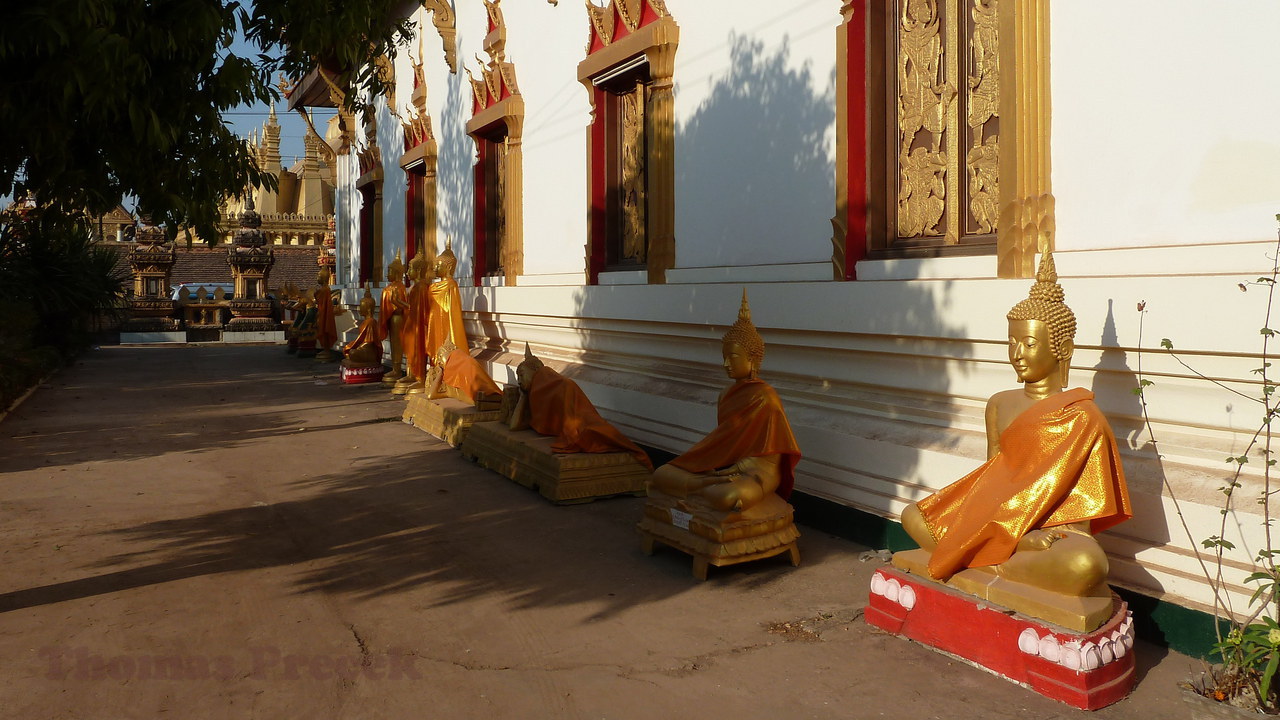  008.  Vientiane_2011-Pha Thai Luang