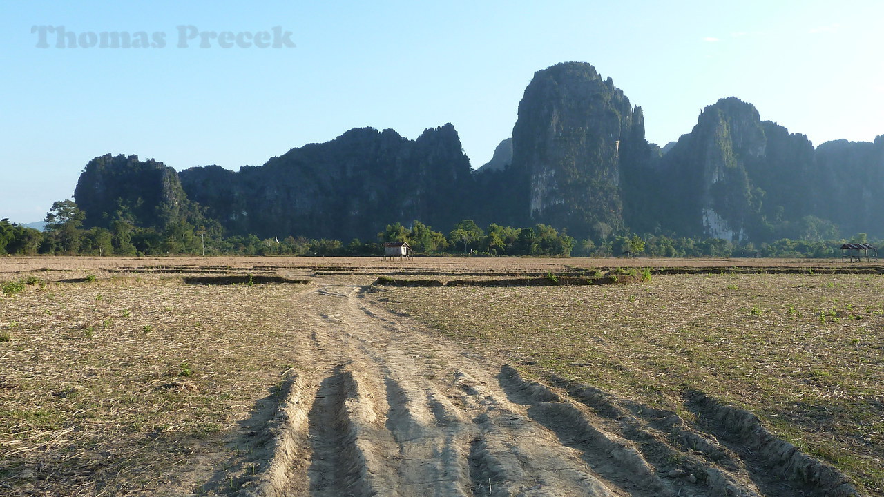  005. Vang Vieng_2011