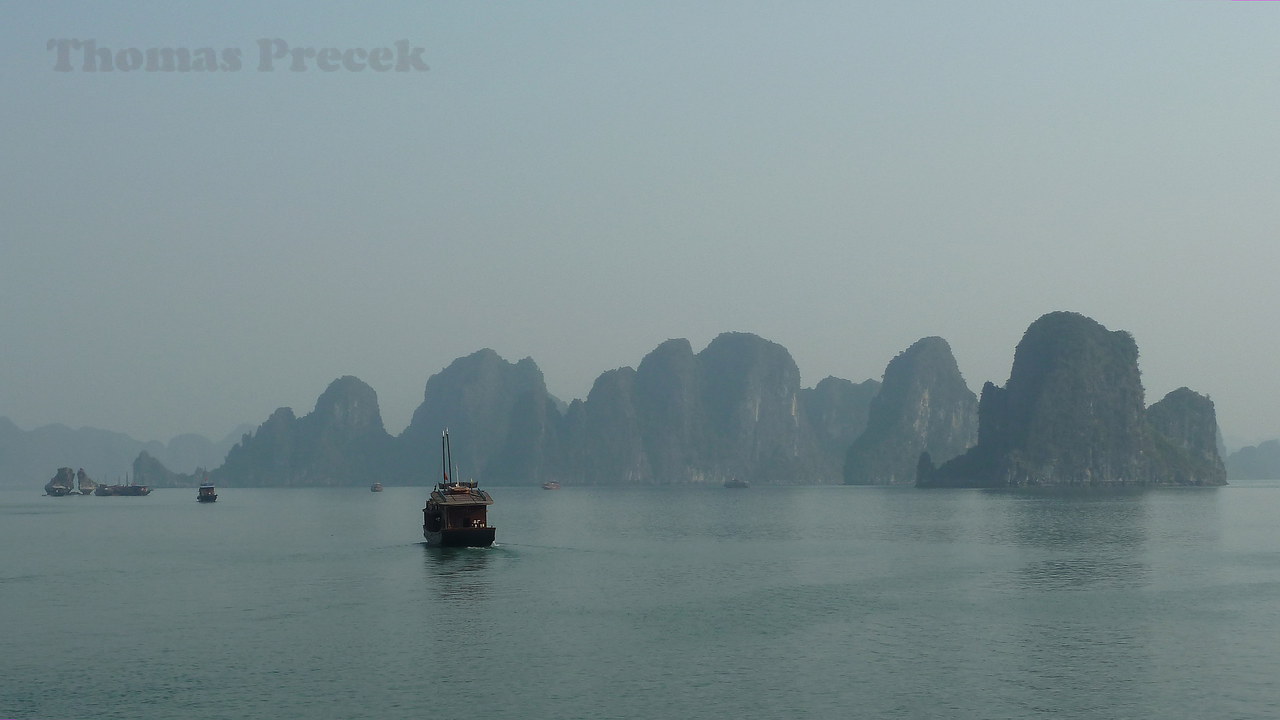  003. Ha Long Bay_2011