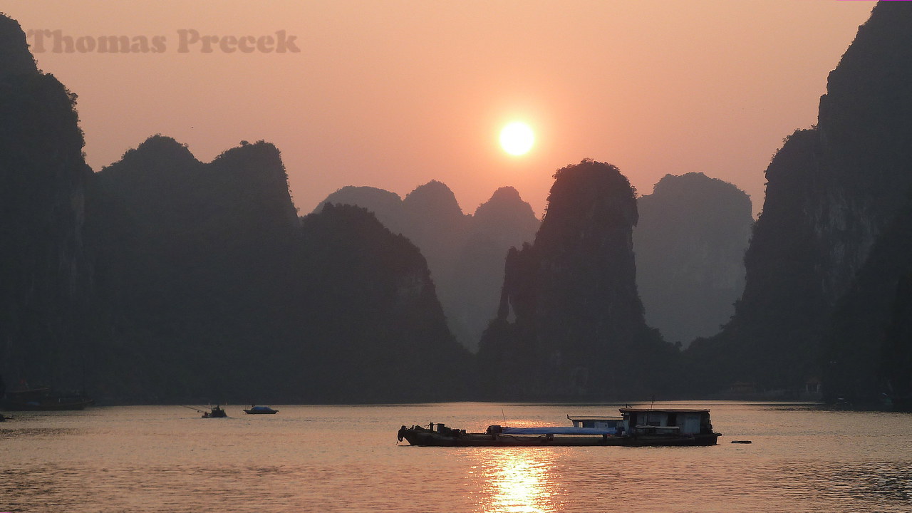  010. Ha Long Bay_2011