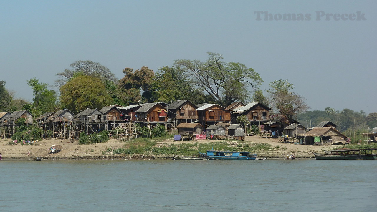  013.  Mandalay_2011-Ayeyarwady River
