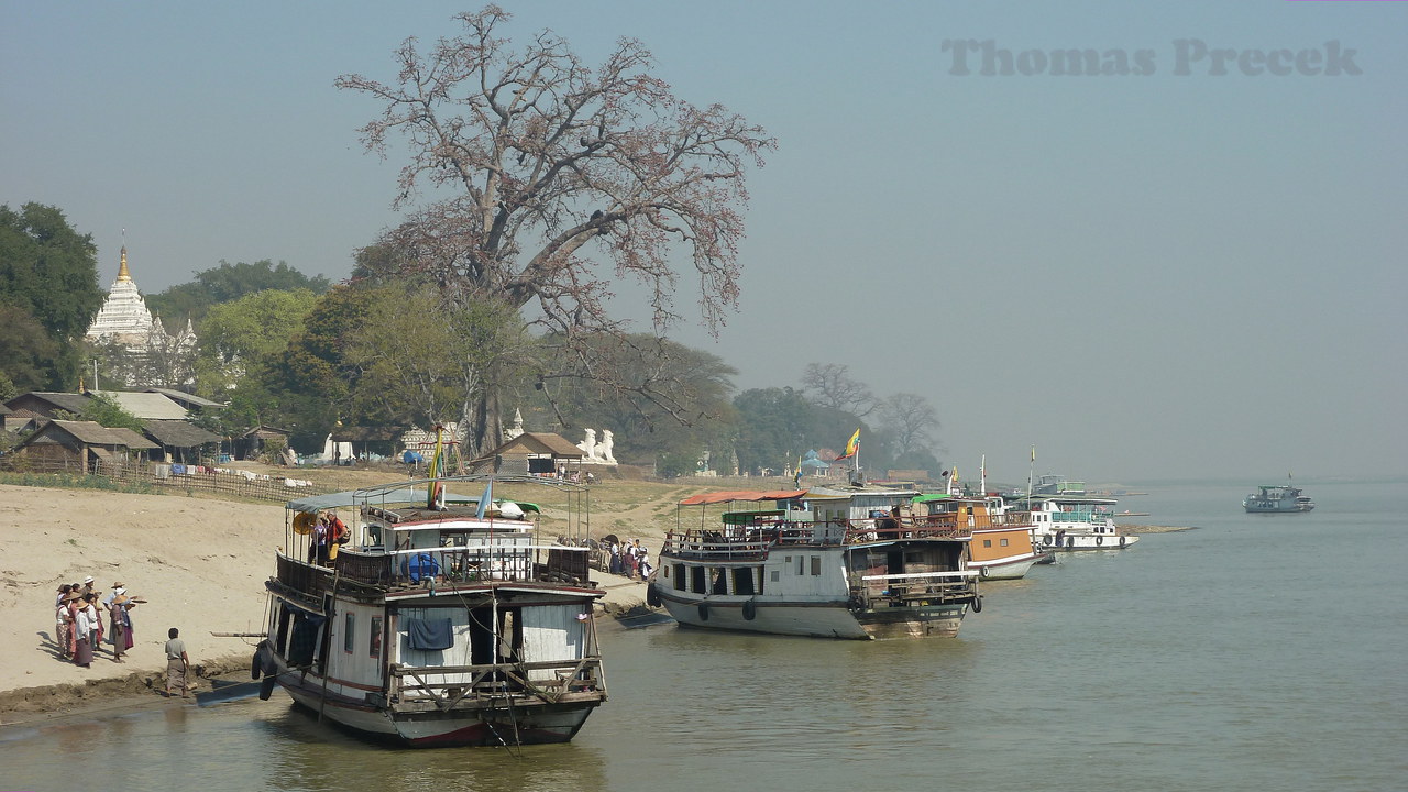  014.  Mandalay_2011-Ayeyarwady River
