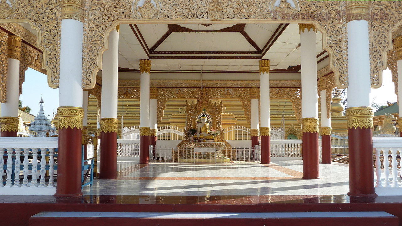  020. Mandalay_2011