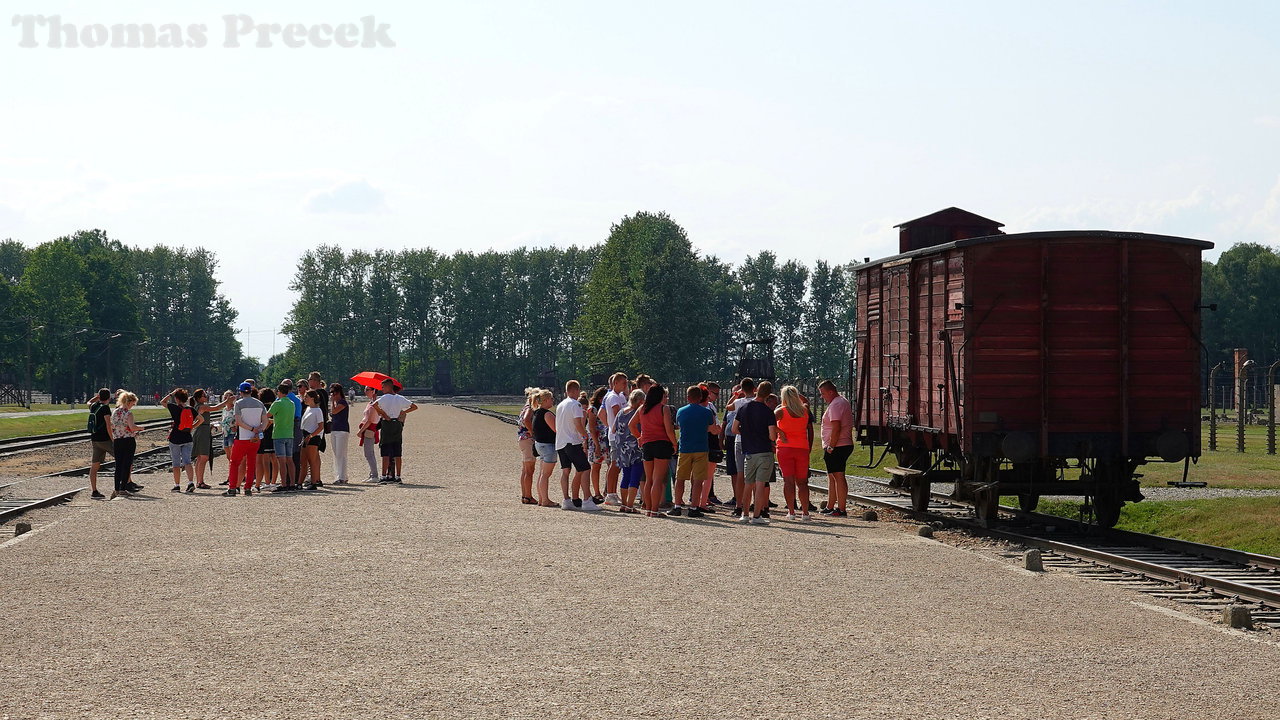 022  Auschwitz concentration camp_2019